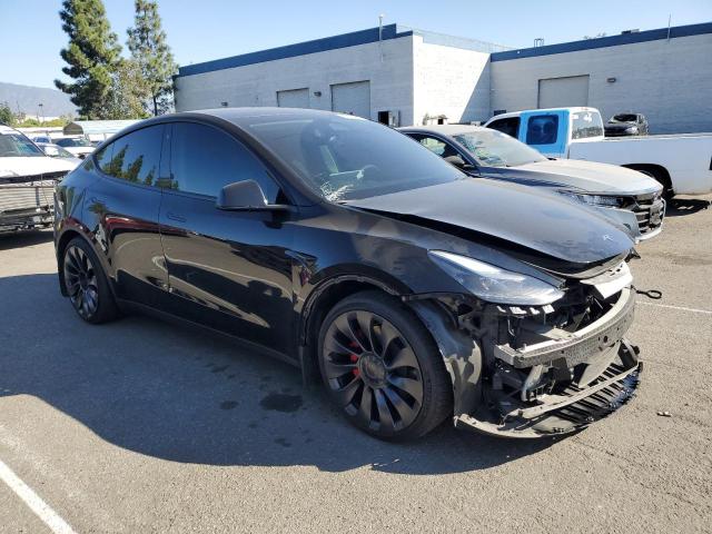 VIN 7SAYGDEF8PF642581 2023 TESLA MODEL Y no.4