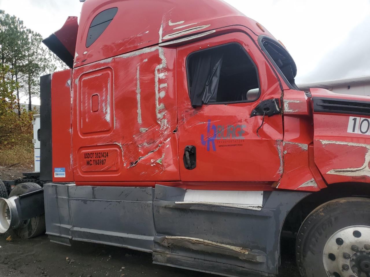 Lot #3030504474 2019 FREIGHTLINER CASCADIA 1