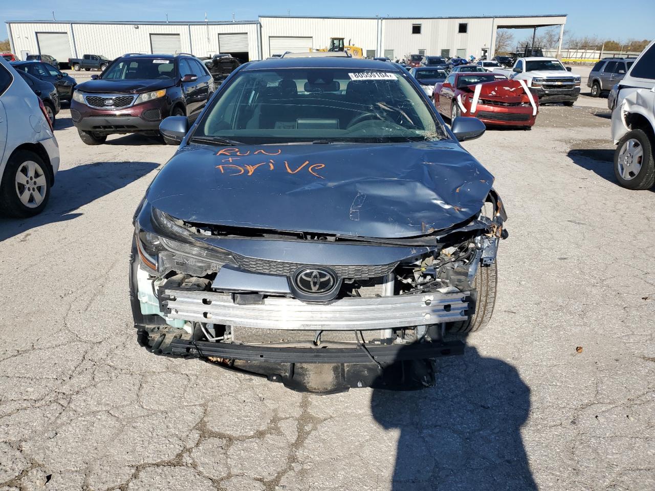 Lot #2988712433 2020 TOYOTA COROLLA LE