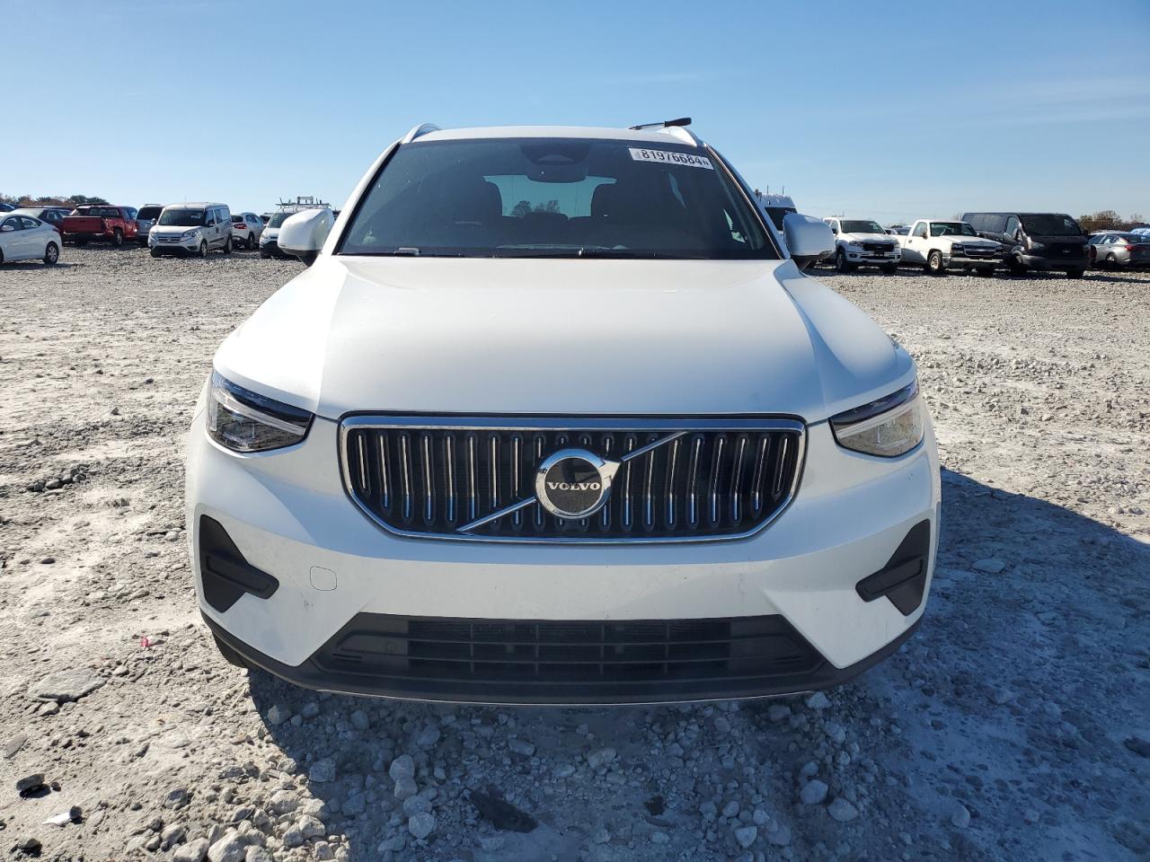 Lot #3026022952 2024 VOLVO XC40 CORE