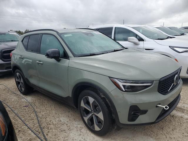 VIN YV4L12UC2S2467936 2025 VOLVO XC40 PLUS no.4