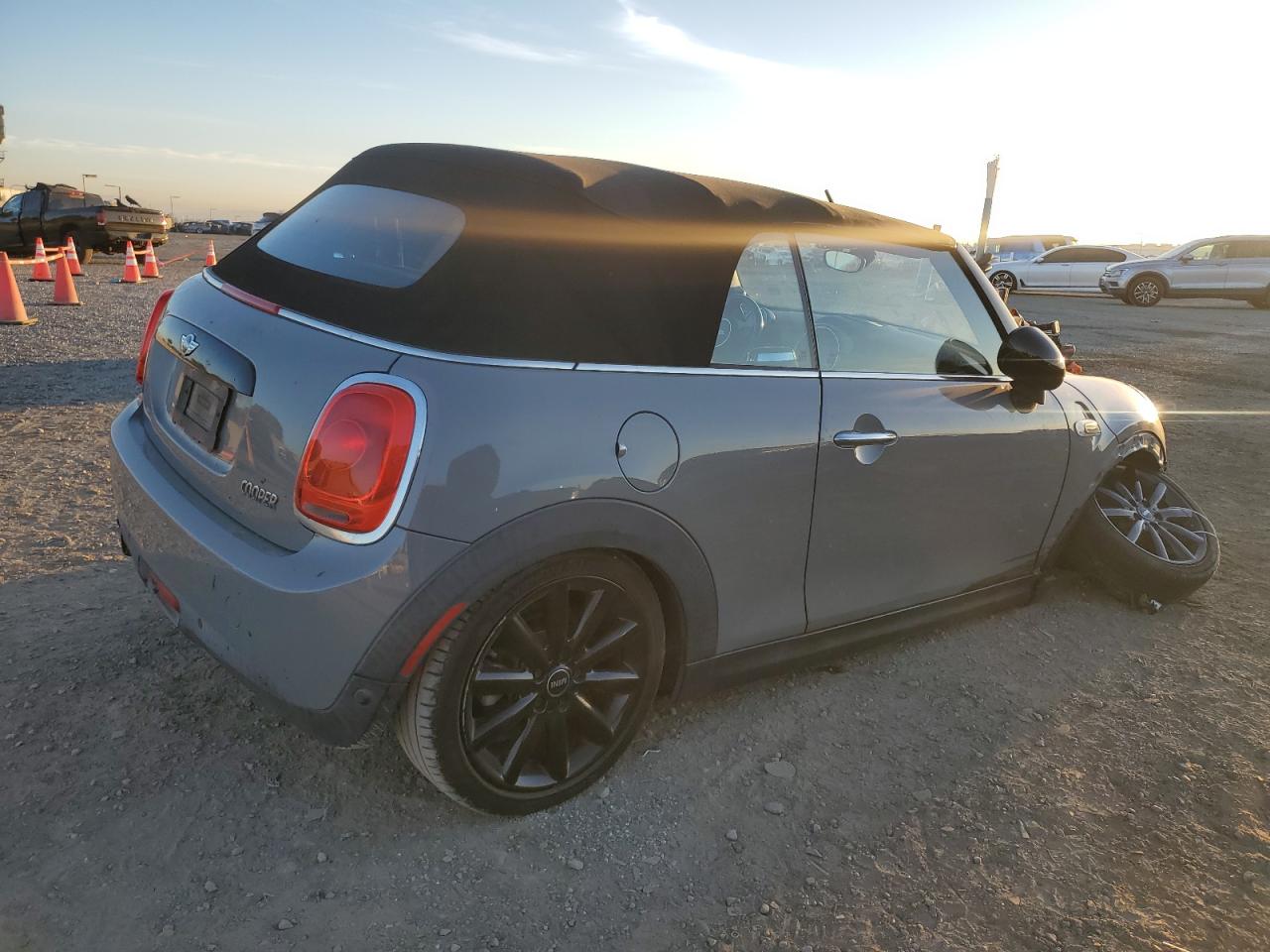 Lot #3050336905 2017 MINI COOPER