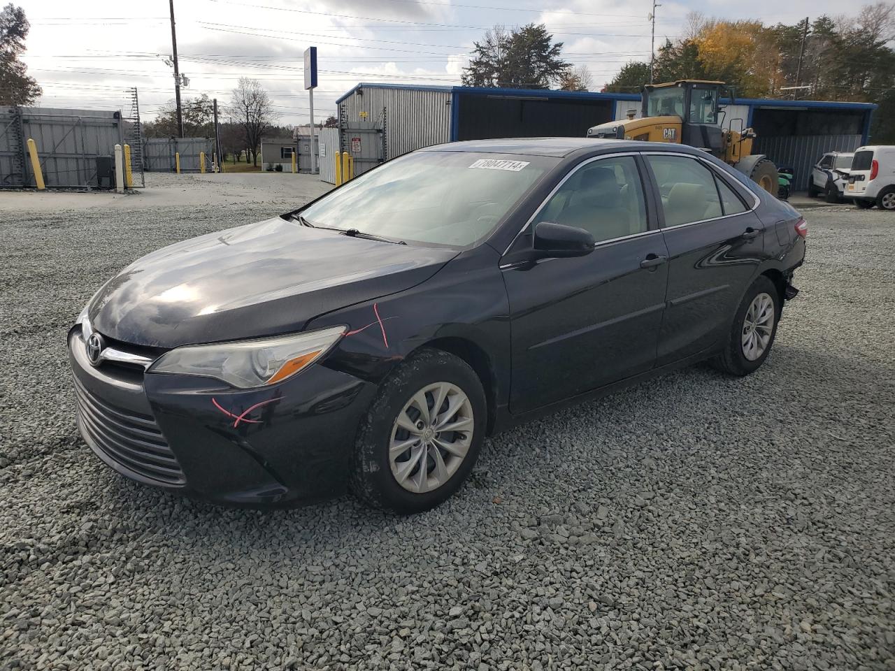 Lot #2961803956 2015 TOYOTA CAMRY LE