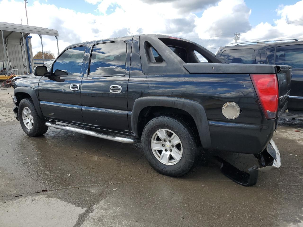 Lot #3020653943 2004 CHEVROLET AVALANCHE