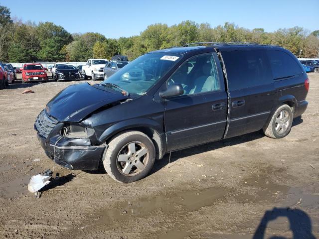 2005 CHRYSLER TOWN & COU #3009094271