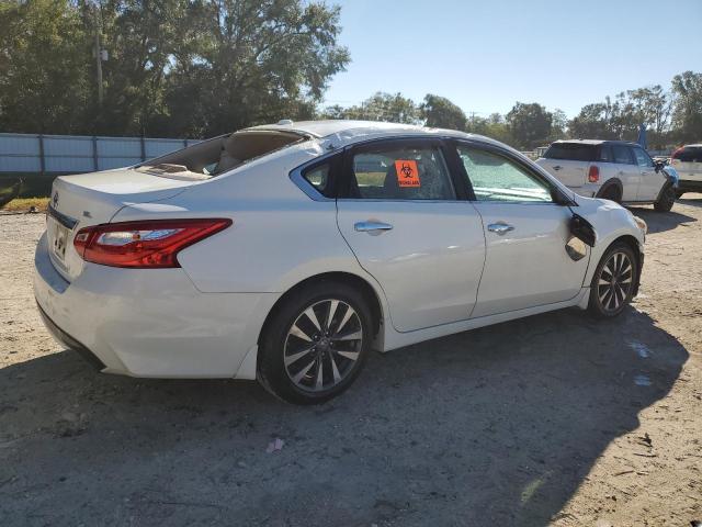 NISSAN ALTIMA 2.5 2016 white  gas 1N4AL3APXGC194172 photo #4