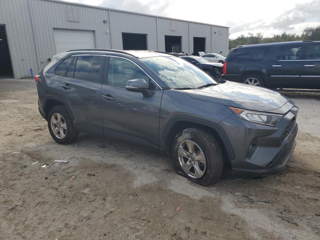 Lot #2986822274 2021 TOYOTA RAV4 XLE