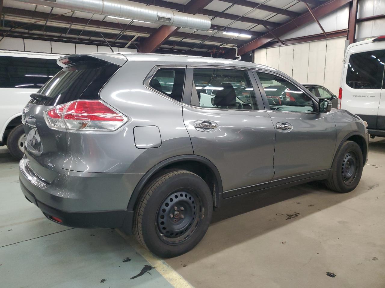 Lot #2993219447 2015 NISSAN ROGUE S