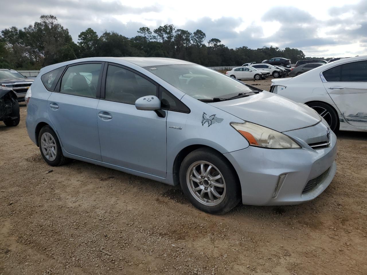 Lot #3033365803 2012 TOYOTA PRIUS V