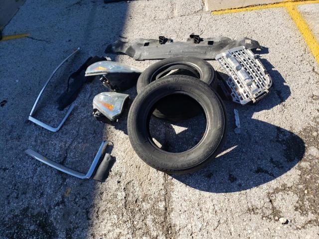 2015 RAM 1500 LARAM - 1C6RR7NM0FS679130