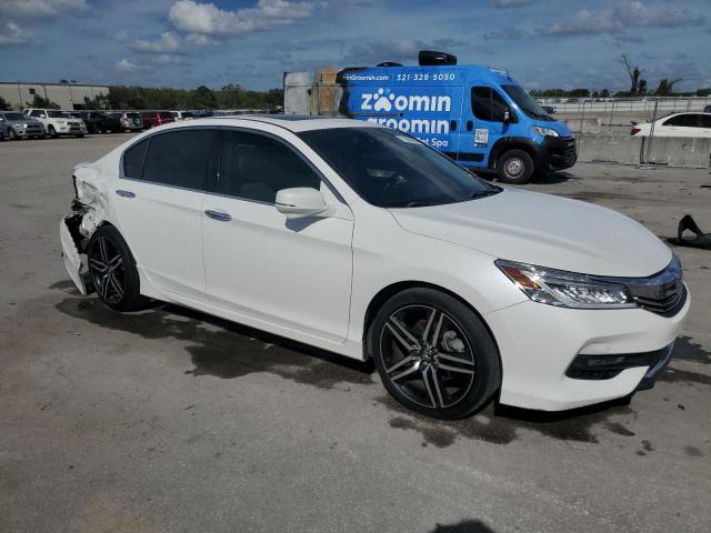 2017 HONDA ACCORD TOU - 1HGCR3F92HA006464