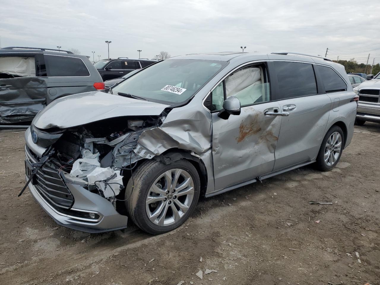 Lot #3028292799 2022 TOYOTA SIENNA LIM