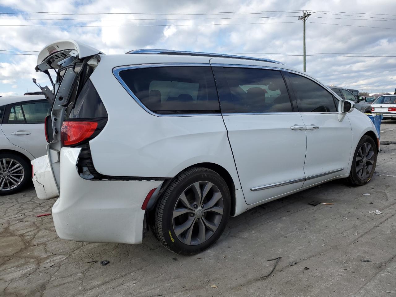 Lot #3027047774 2018 CHRYSLER PACIFICA L