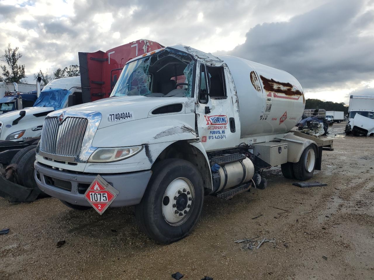 Lot #2976956725 2017 INTERNATIONAL 4000 4300