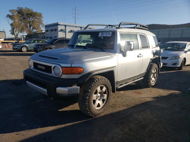 TOYOTA FJ CRUISER 2007 silver  gas JTEBU11F170050417 photo #1