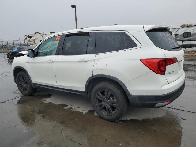 HONDA PILOT EX 2018 white  gas 5FNYF5H34JB026715 photo #3