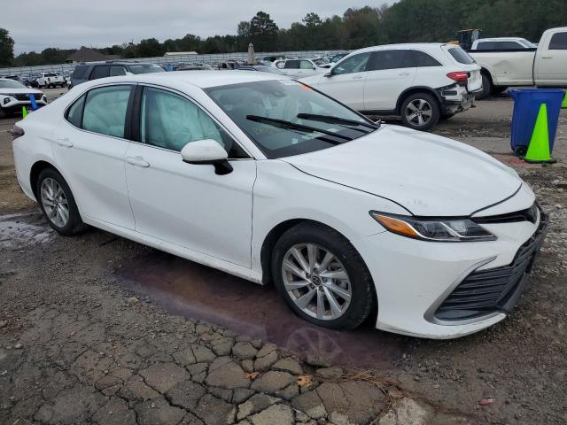 2021 TOYOTA CAMRY LE - 4T1C11AK4MU581643