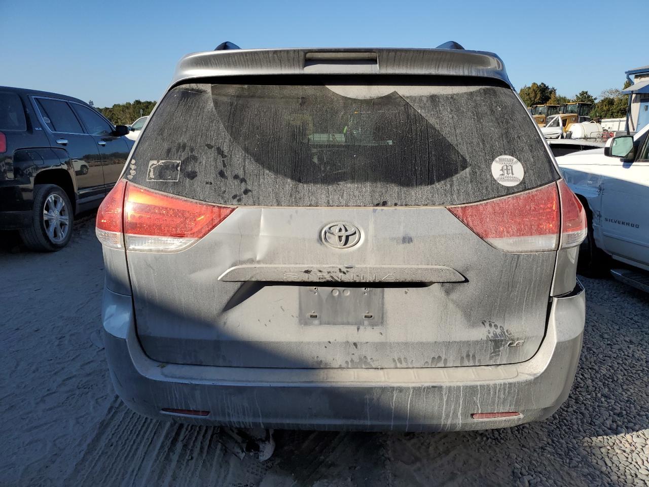 Lot #2964207850 2011 TOYOTA SIENNA LE