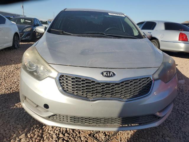 VIN KNAFX4A85F5337824 2015 KIA FORTE no.5