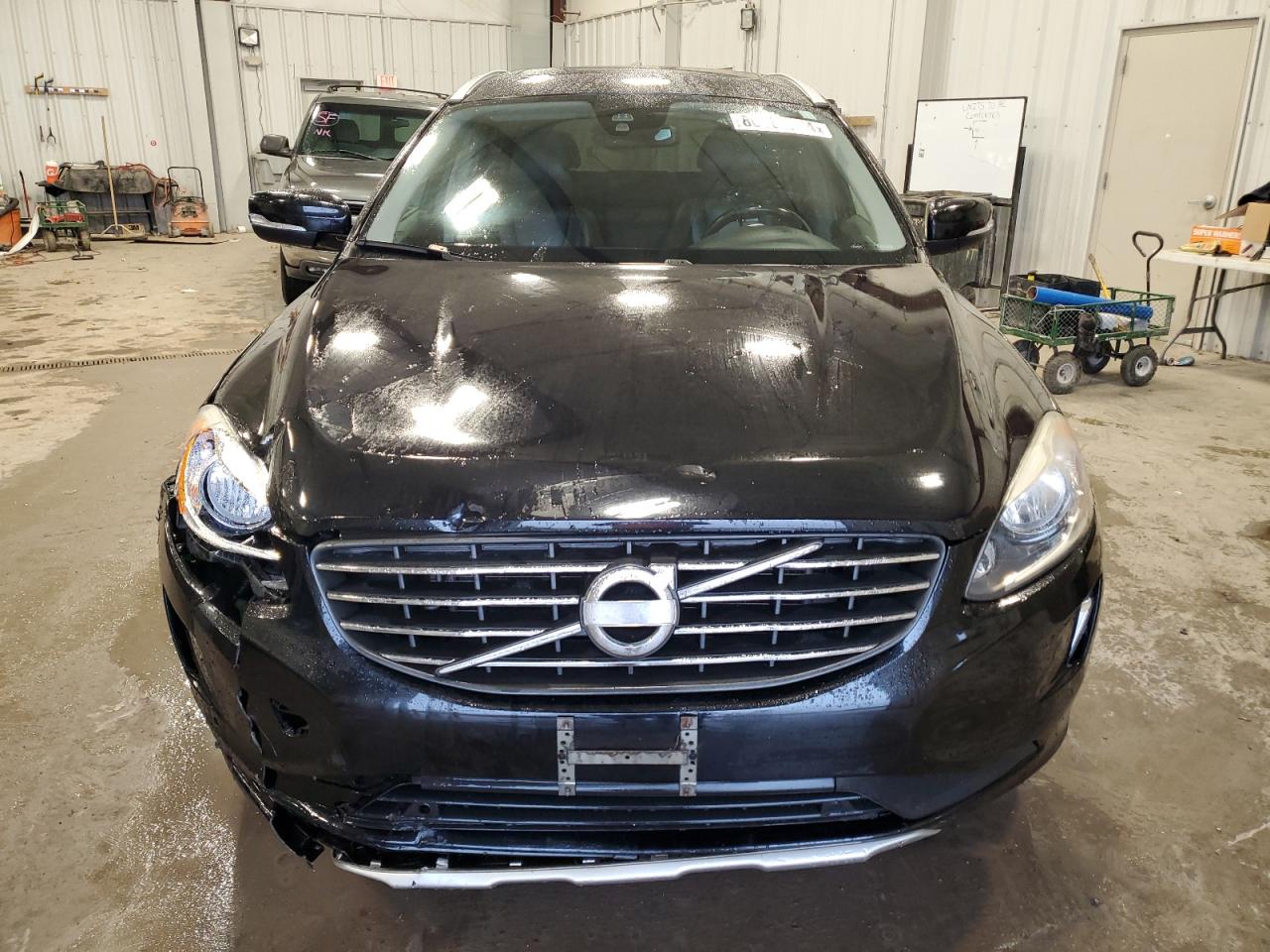 Lot #3025218614 2015 VOLVO XC60 T6 PL