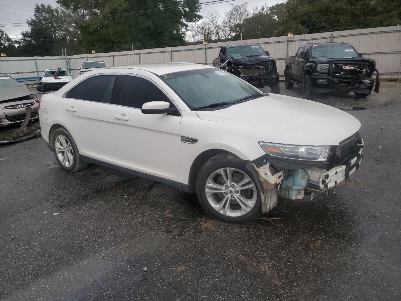 Lot #3024396527 2017 FORD TAURUS SEL