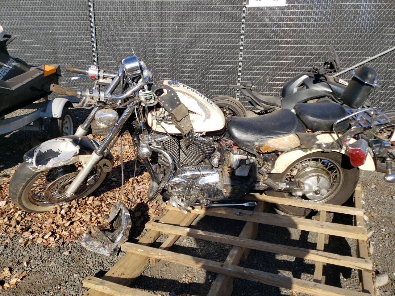 Lot #3055100985 1997 HONDA VT1100 C2A