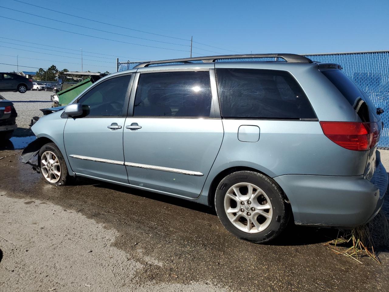 Lot #3030218153 2004 TOYOTA SIENNA XLE