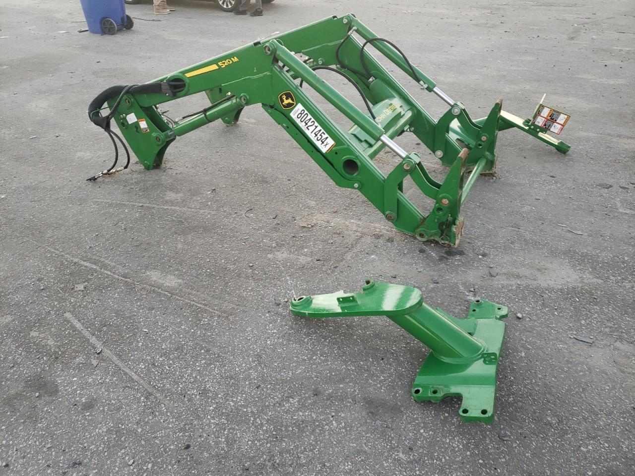 Lot #2993909375 2021 JOHN DEERE 520M