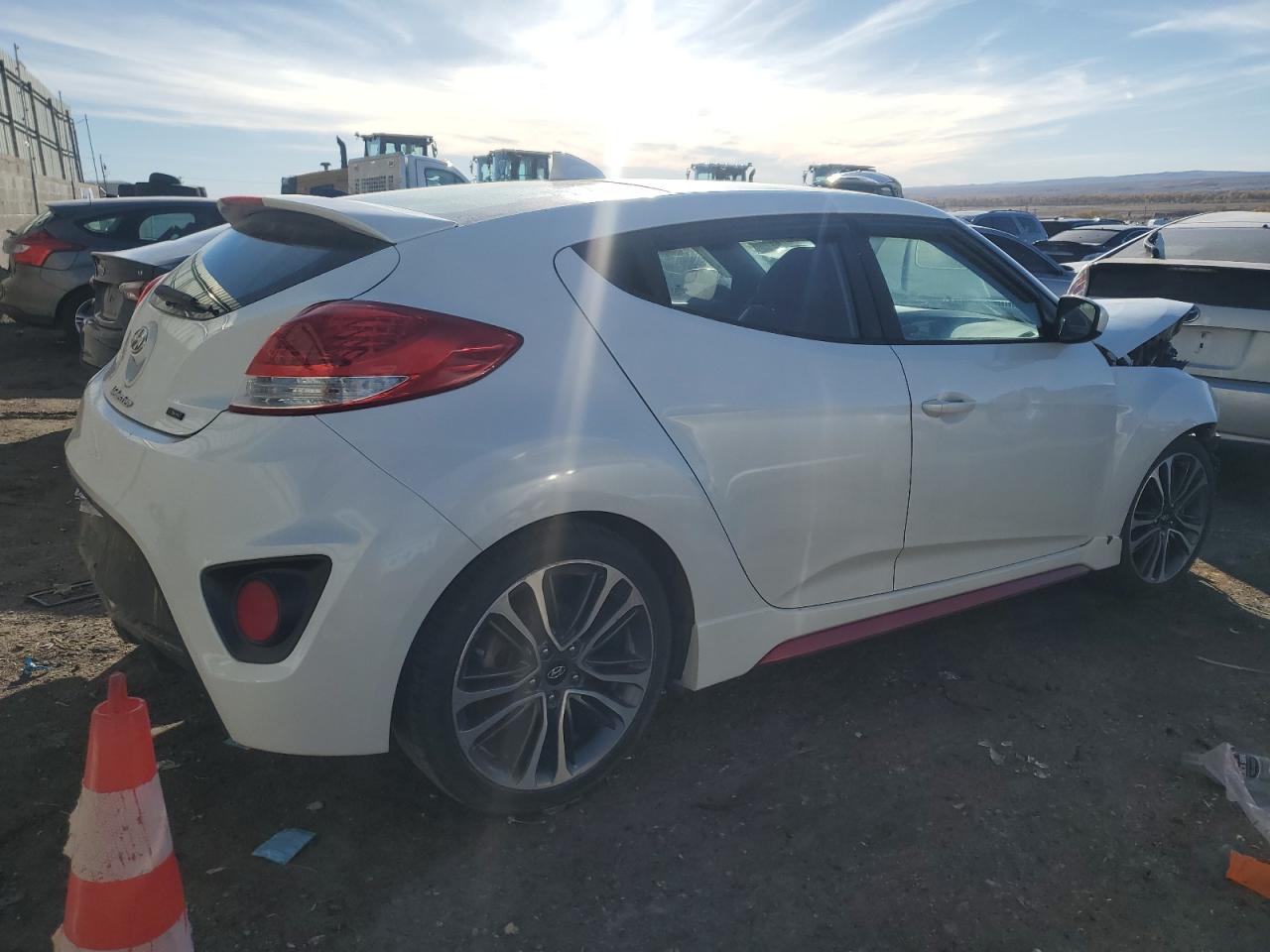 Lot #3029594099 2016 HYUNDAI VELOSTER T