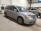 CHRYSLER TOWN & COU photo