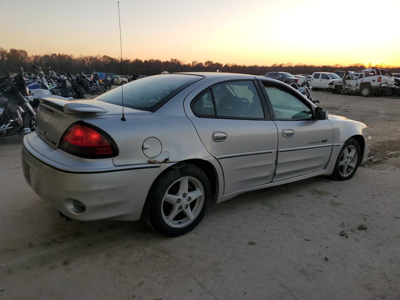 Lot #2978820928 2001 PONTIAC GRAND AM G