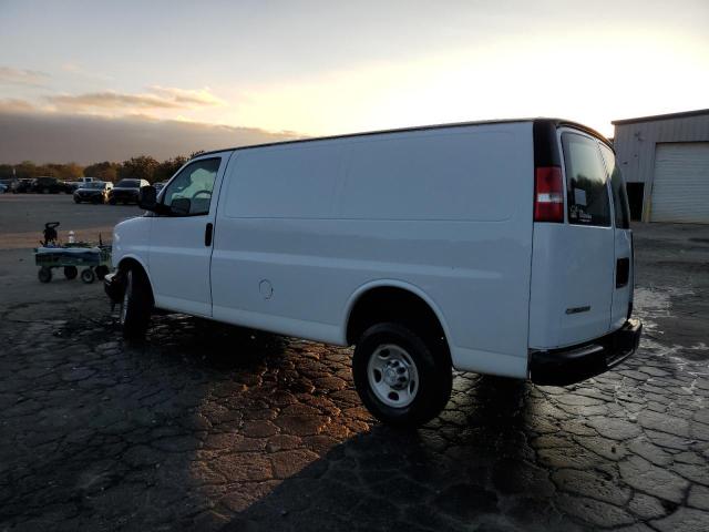 VIN 1GCWGAFF2H1109072 2017 CHEVROLET EXPRESS no.2