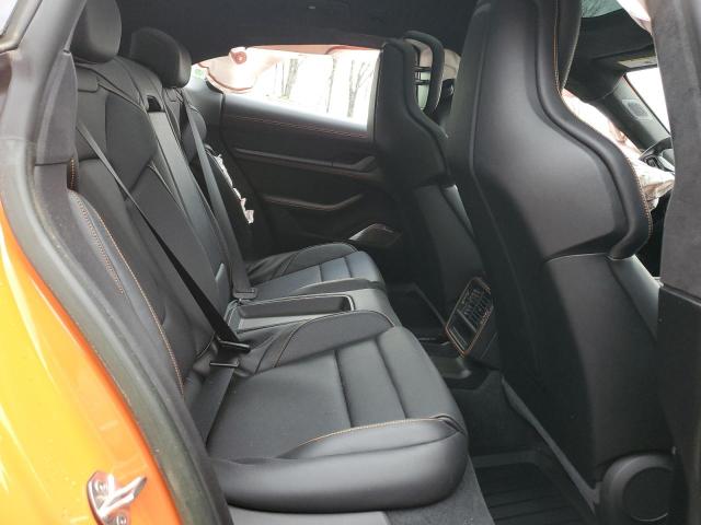 2022 PORSCHE TAYCAN GTS WP0CD2Y12NSA85125