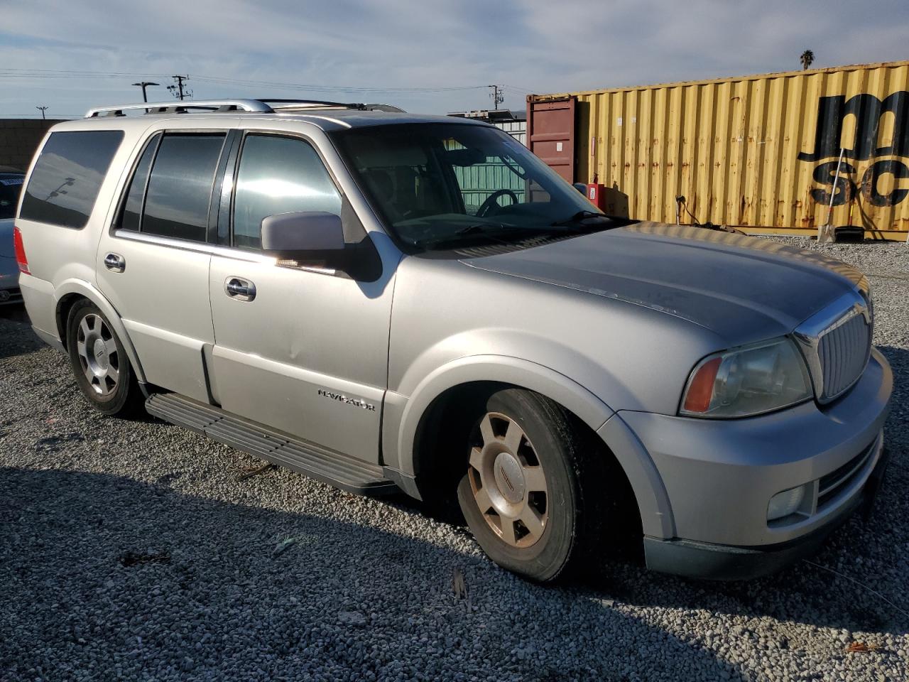 Lot #2955599751 2005 LINCOLN NAVIGATOR