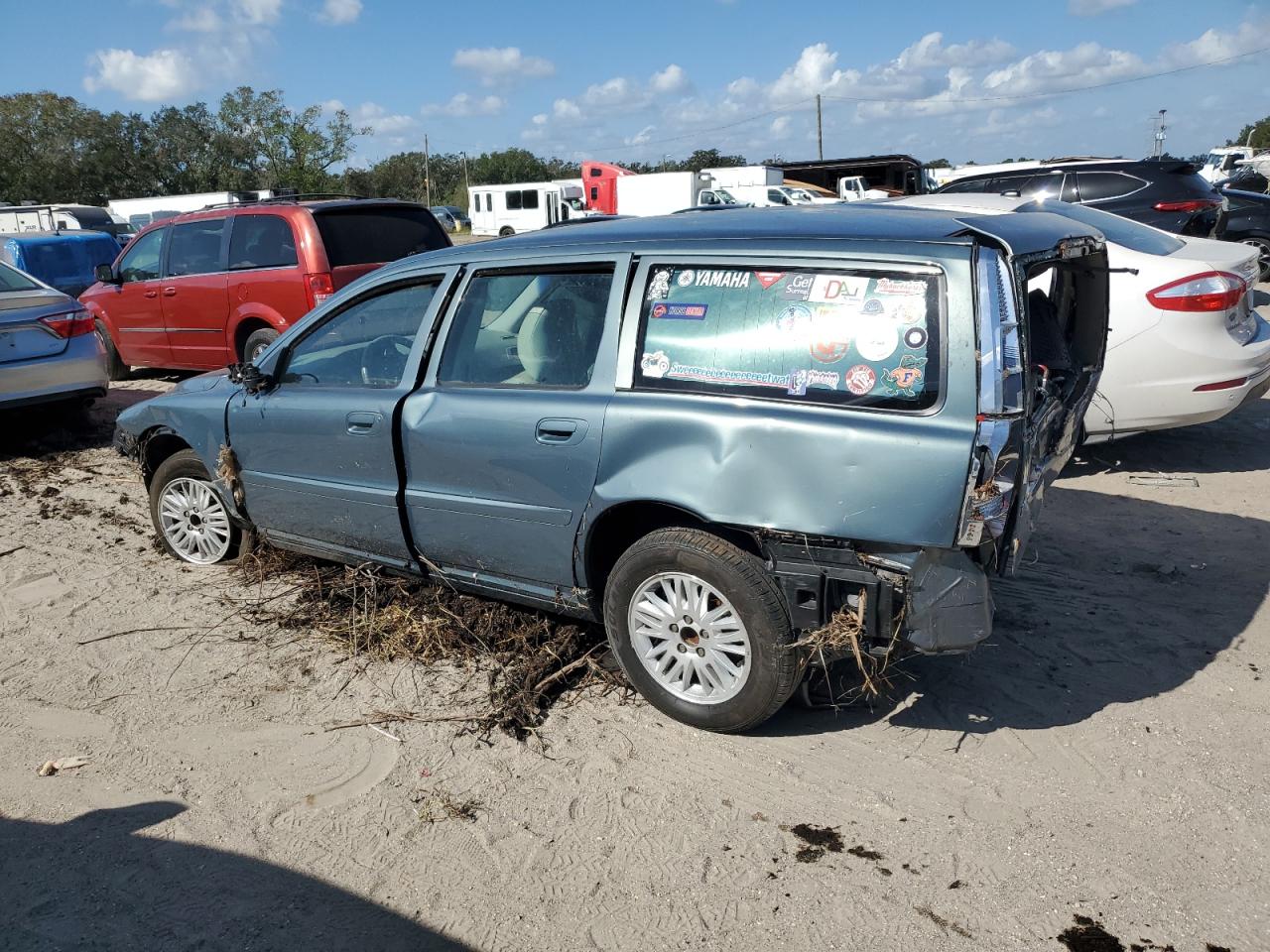 Lot #2991622178 2005 VOLVO V70