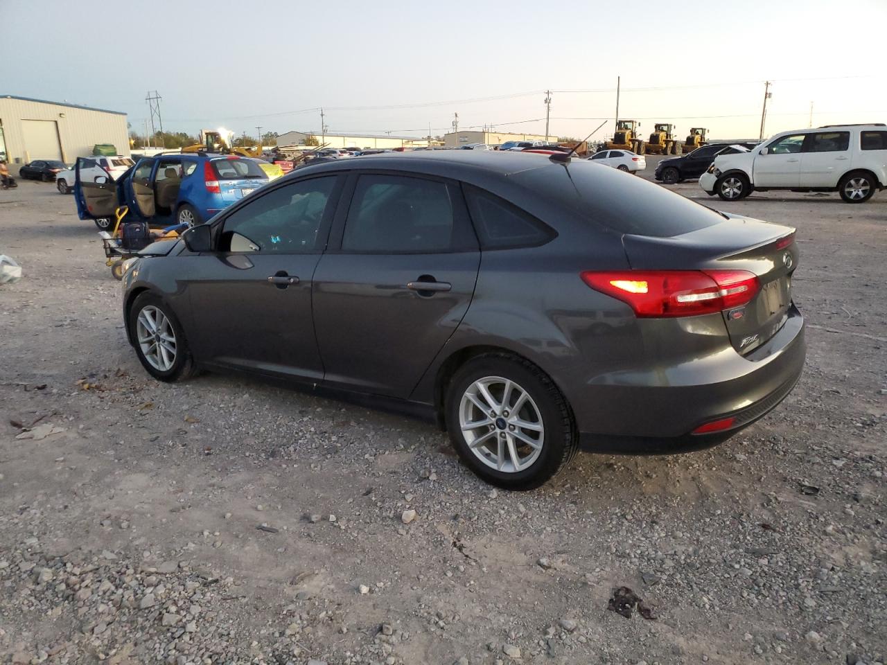 Lot #2988340772 2017 FORD FOCUS SE