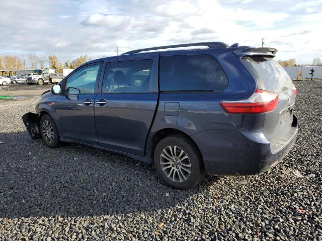 TOYOTA SIENNA XLE 2018 blue  gas 5TDYZ3DC0JS940103 photo #3