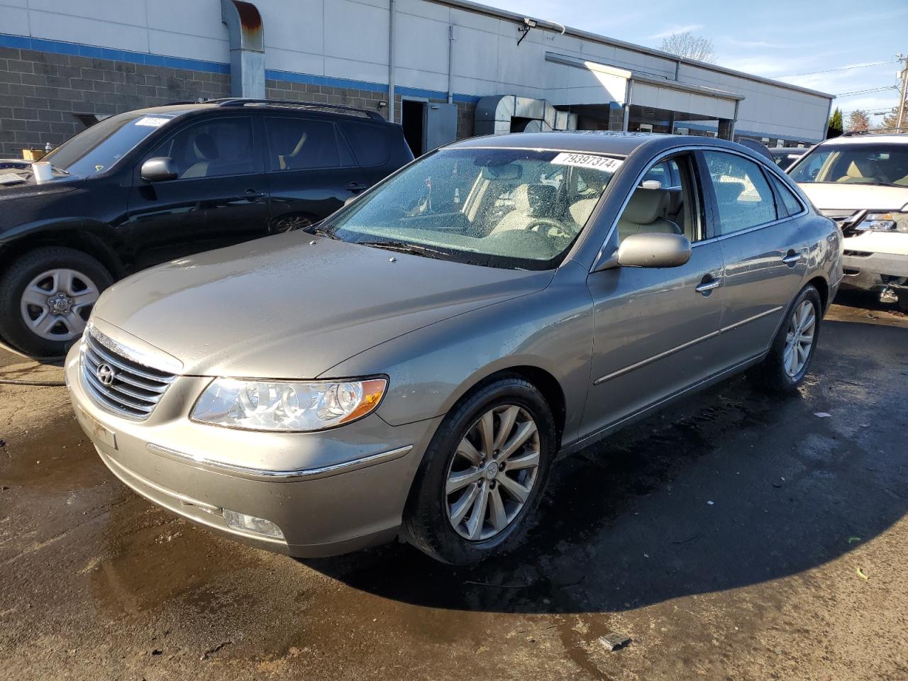 Lot #2978535240 2009 HYUNDAI AZERA GLS