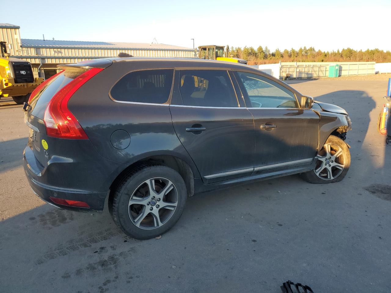 Lot #2972475799 2015 VOLVO XC60 T6 R-