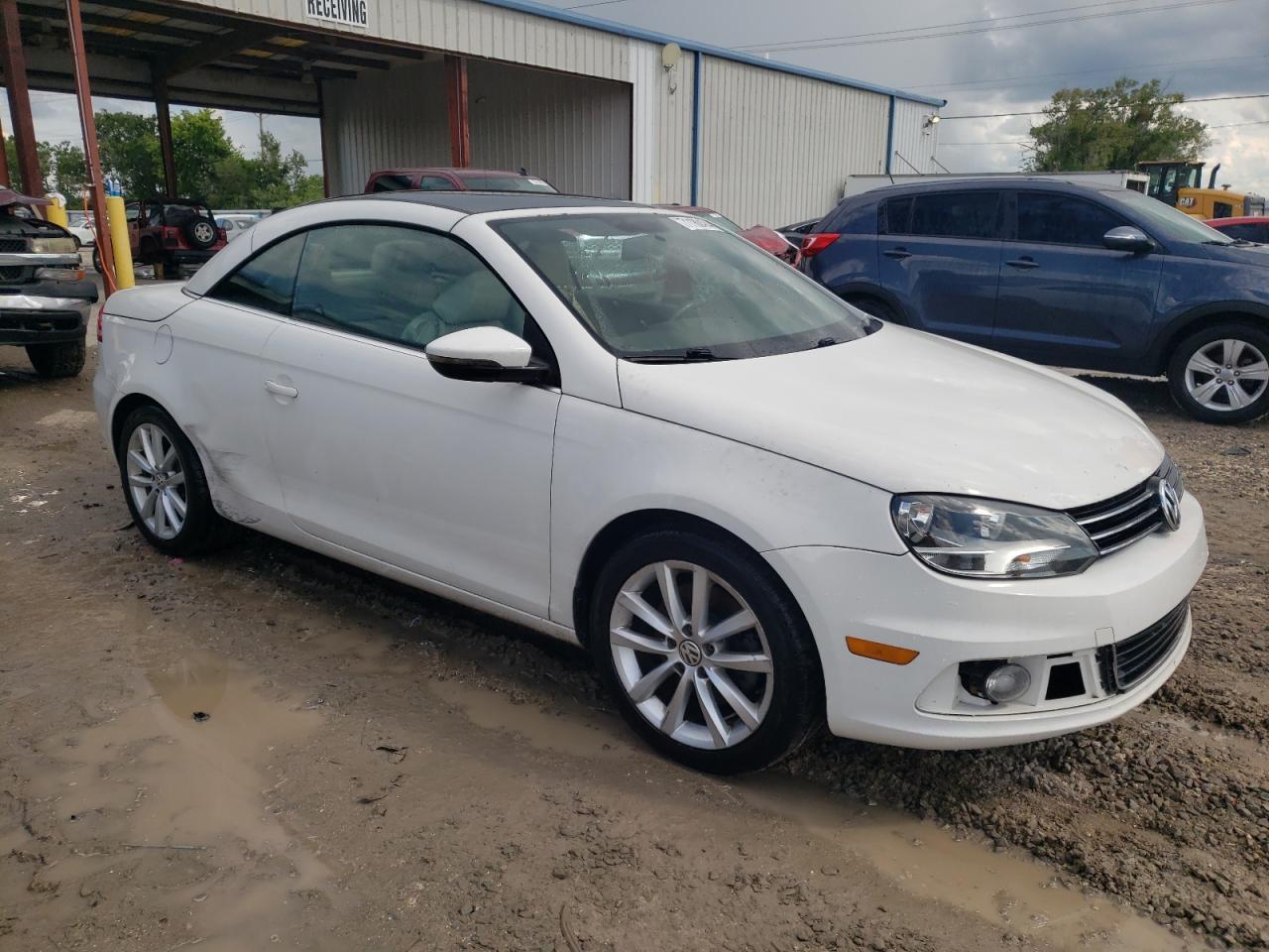 Lot #2972116152 2012 VOLKSWAGEN EOS KOMFOR