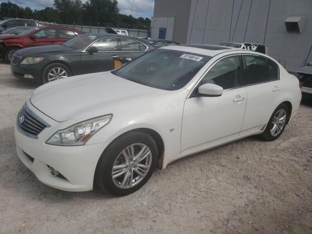 INFINITI Q40 2015 white  gas JN1CV6AP2FM501585 photo #1