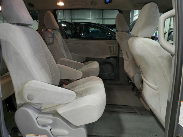 2017 TOYOTA SIENNA LE - 5TDKZ3DC5HS877418