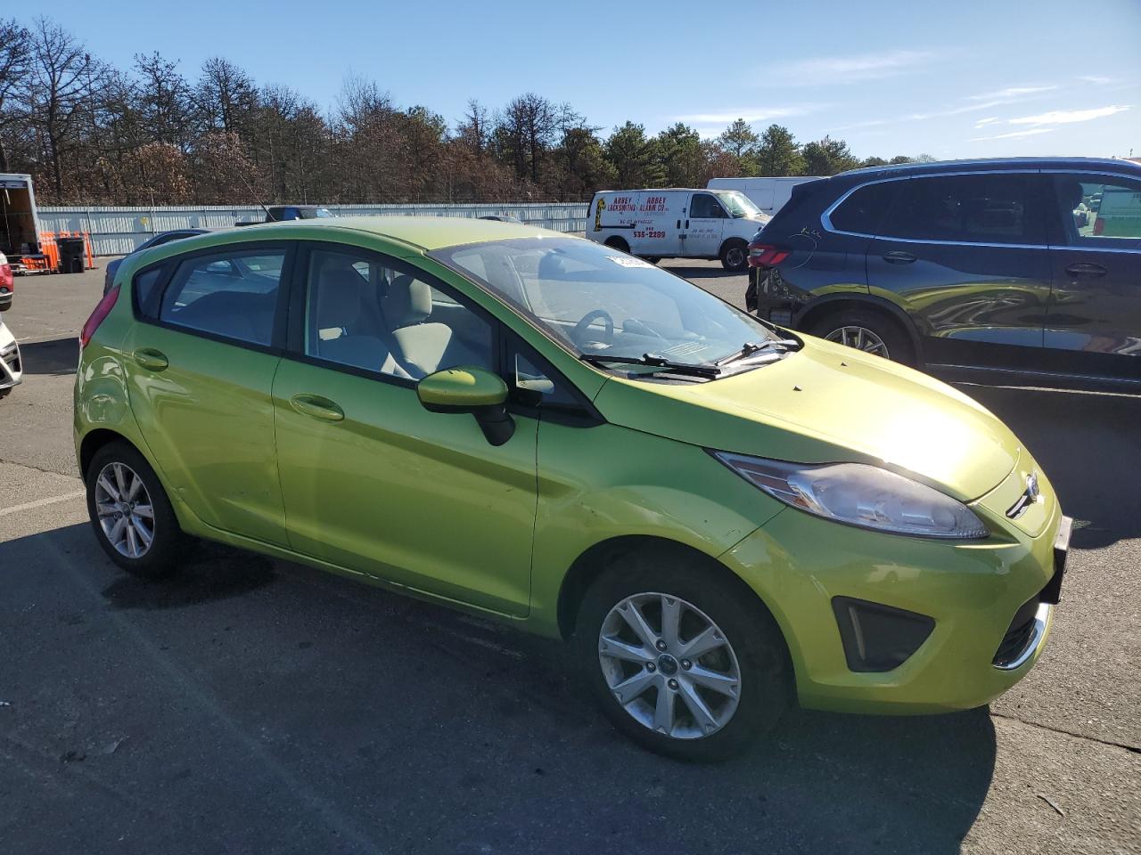 Lot #2989152778 2011 FORD FIESTA SE