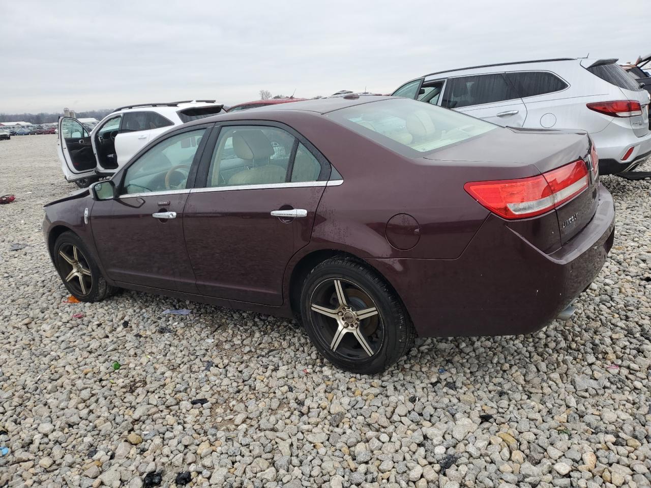 Lot #2989319945 2011 LINCOLN MKZ