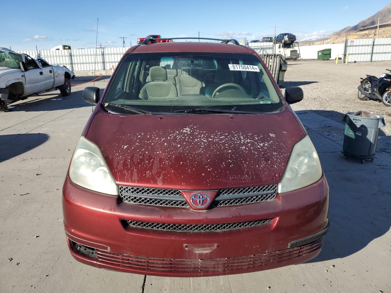 Lot #2989277683 2004 TOYOTA SIENNA CE