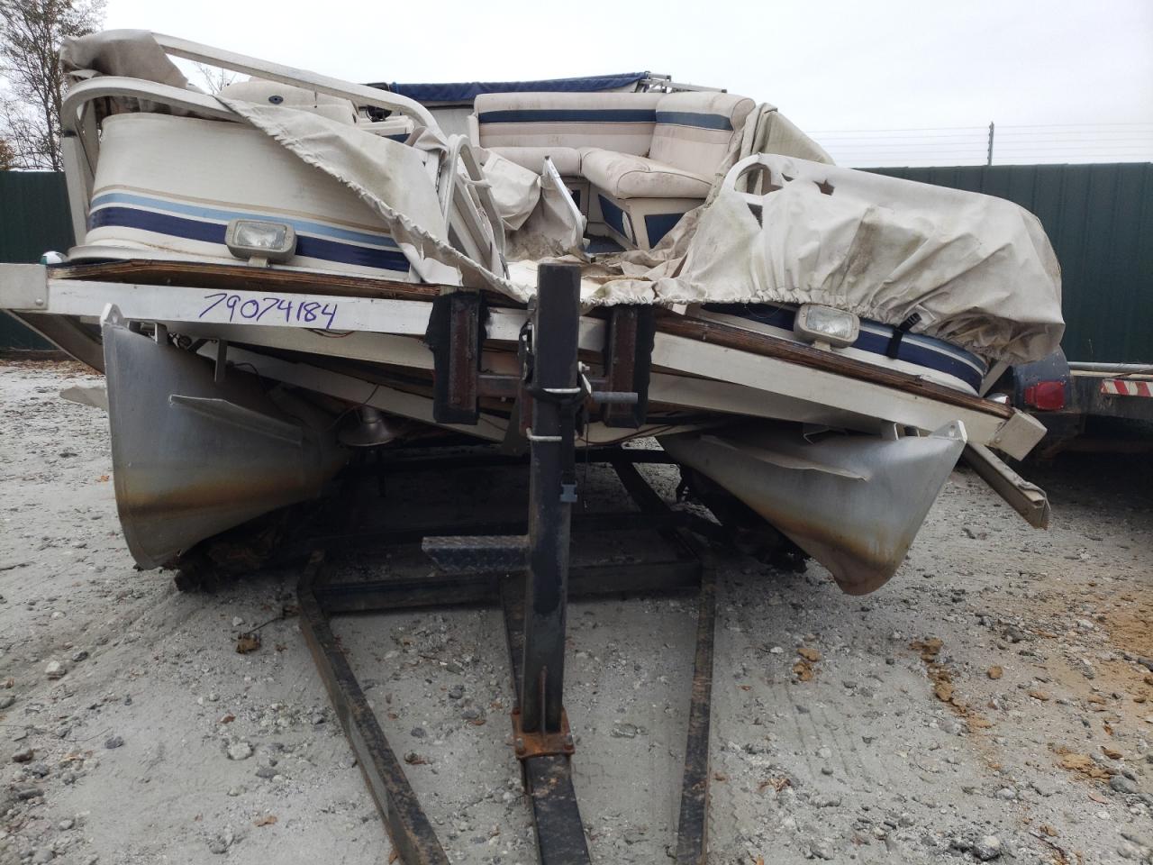 Lot #3033114988 1999 OTHER BOAT