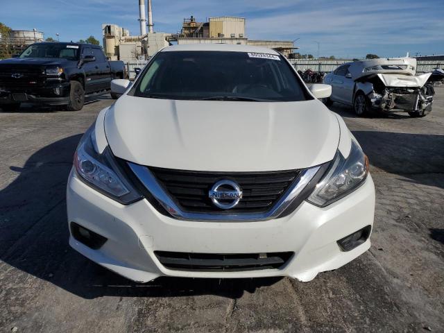 VIN 1N4AL3AP3JC235099 2018 NISSAN ALTIMA no.5