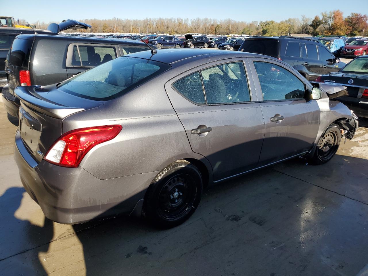 Lot #2989282640 2016 NISSAN VERSA S