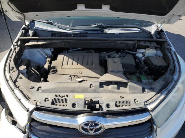 VIN 5TDBKRFH0GS281325 2016 Toyota Highlander, LE no.12