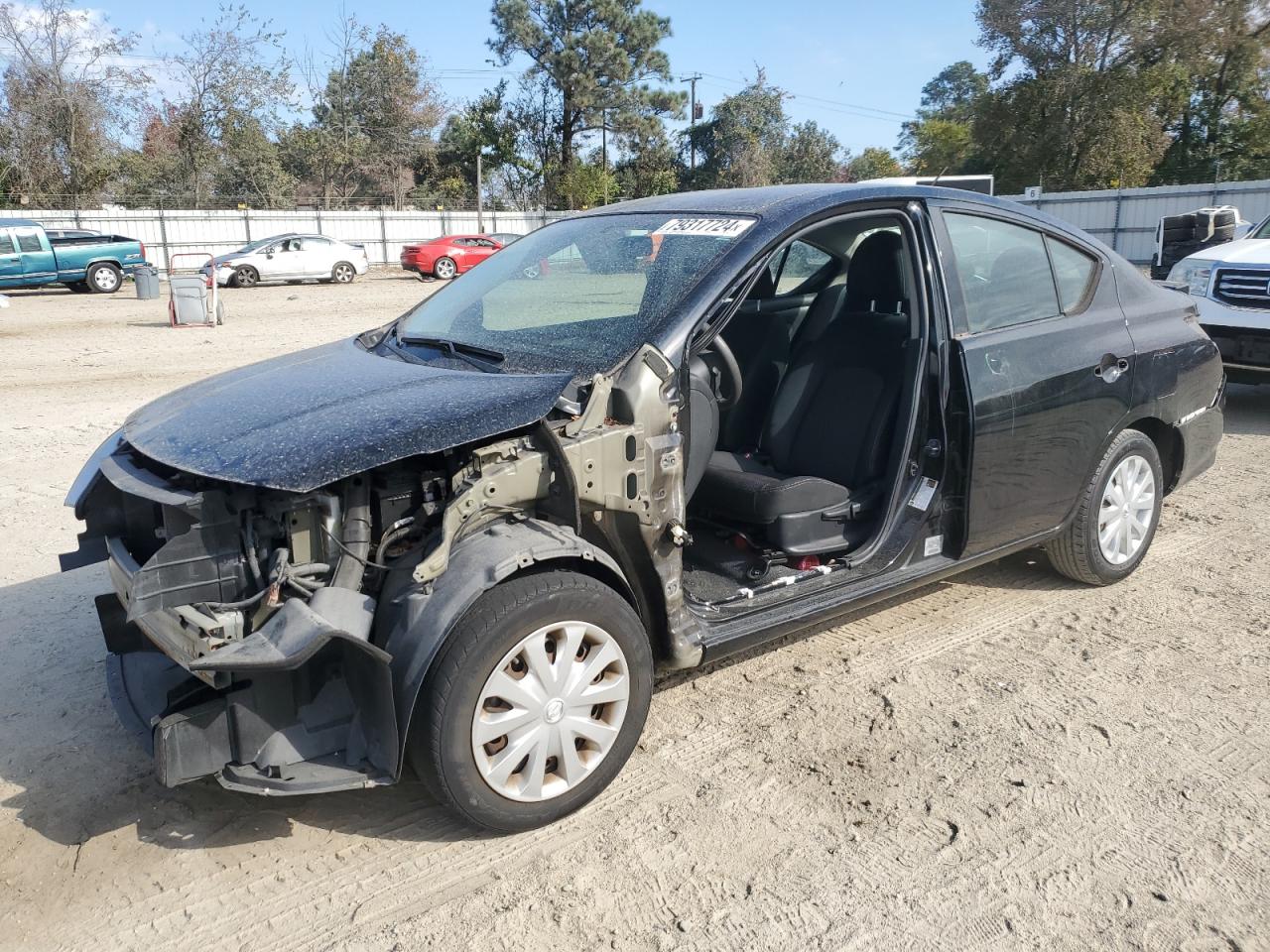  Salvage Nissan Versa